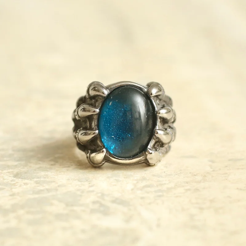 luxury designer ladies ring-Claws with Blue Stone Ring