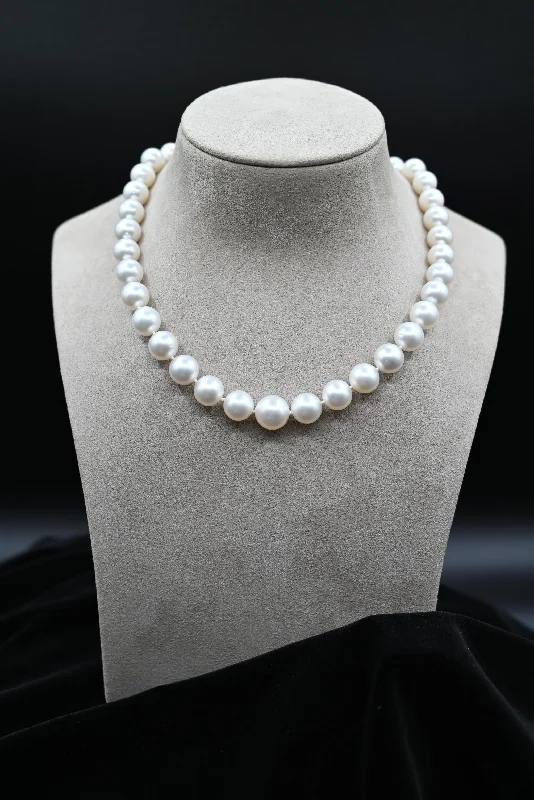 adjustable ladies necklace-White South Sea Pearl Necklace