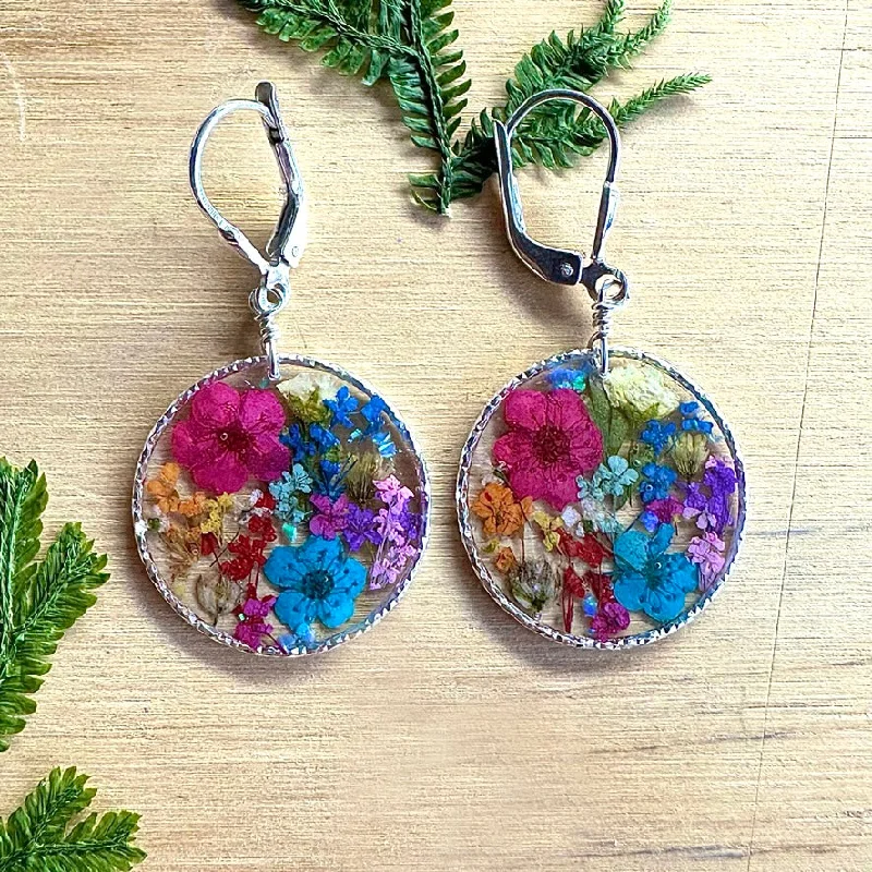 minimalist ladies earrings-Botanical Flower Earrings - BG91