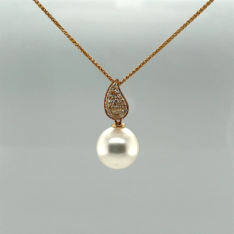 retro charm ladies necklace-18k Yellow Gold White South Sea Pearl and Diamond Necklace