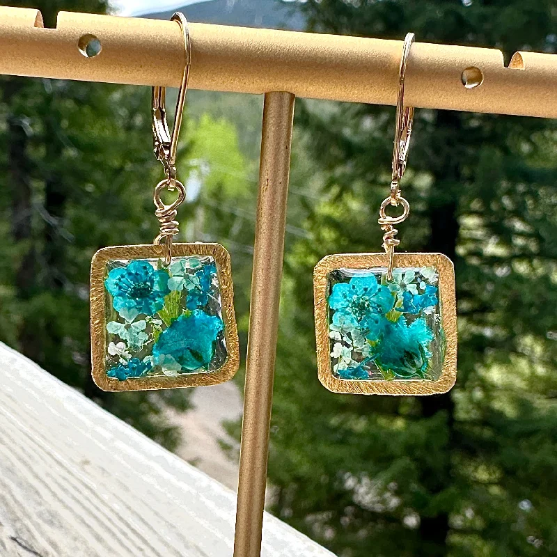 geometric shape ladies earrings-Aqua Botanical Flower Earrings - BG 164