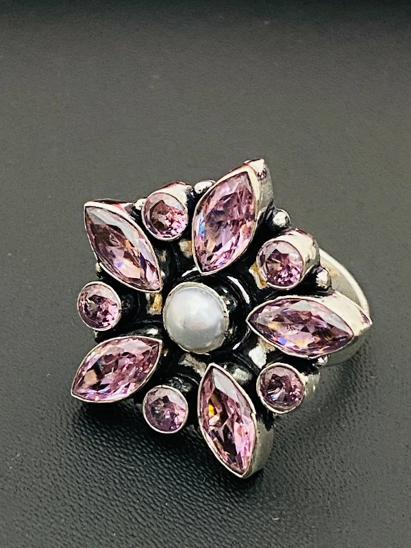 sapphire ladies ring-Attractive Bright Pink Cherry Blossom Flower Designed Wedding Decoration Ring With Pearl Bead