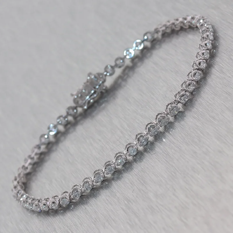 designer brand ladies bracelets & bangles-14k White Gold 2ctw Diamond Tennis Bracelet