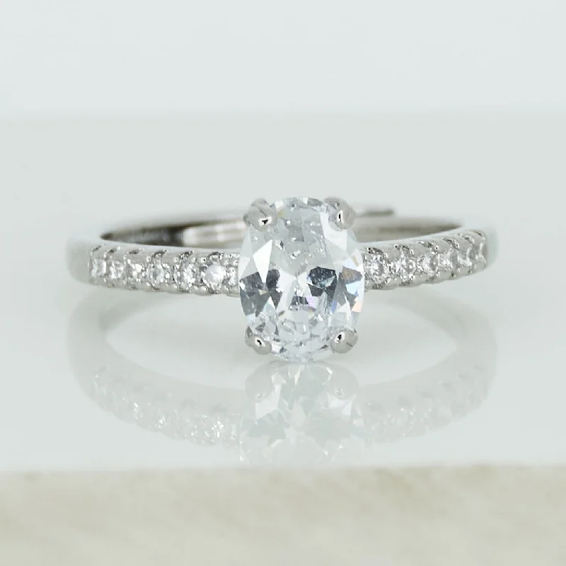 platinum ladies ring-Classic Oval Diamond Ring