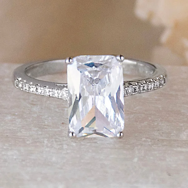 diamond ladies ring-Rectangular Diamond Ring