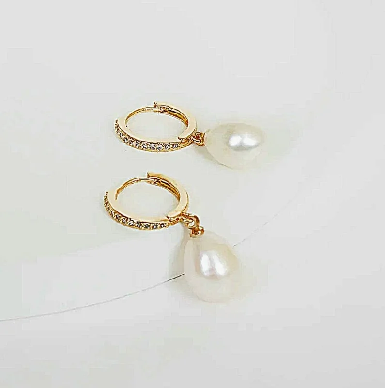 sapphire ladies earrings-Pearl Cz Mini Hoop Earrings