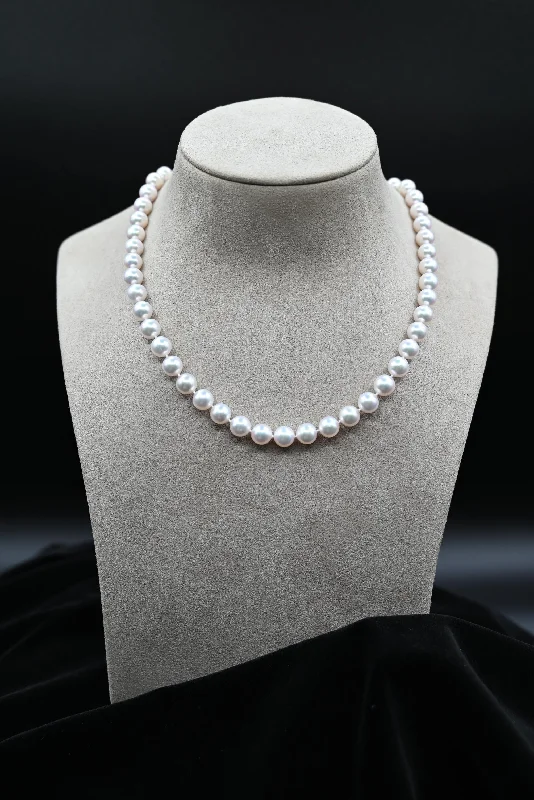 oval moonstone ladies necklace-Fresh Water Cultured White Pearl Necklace with 14k White Gold Clasp